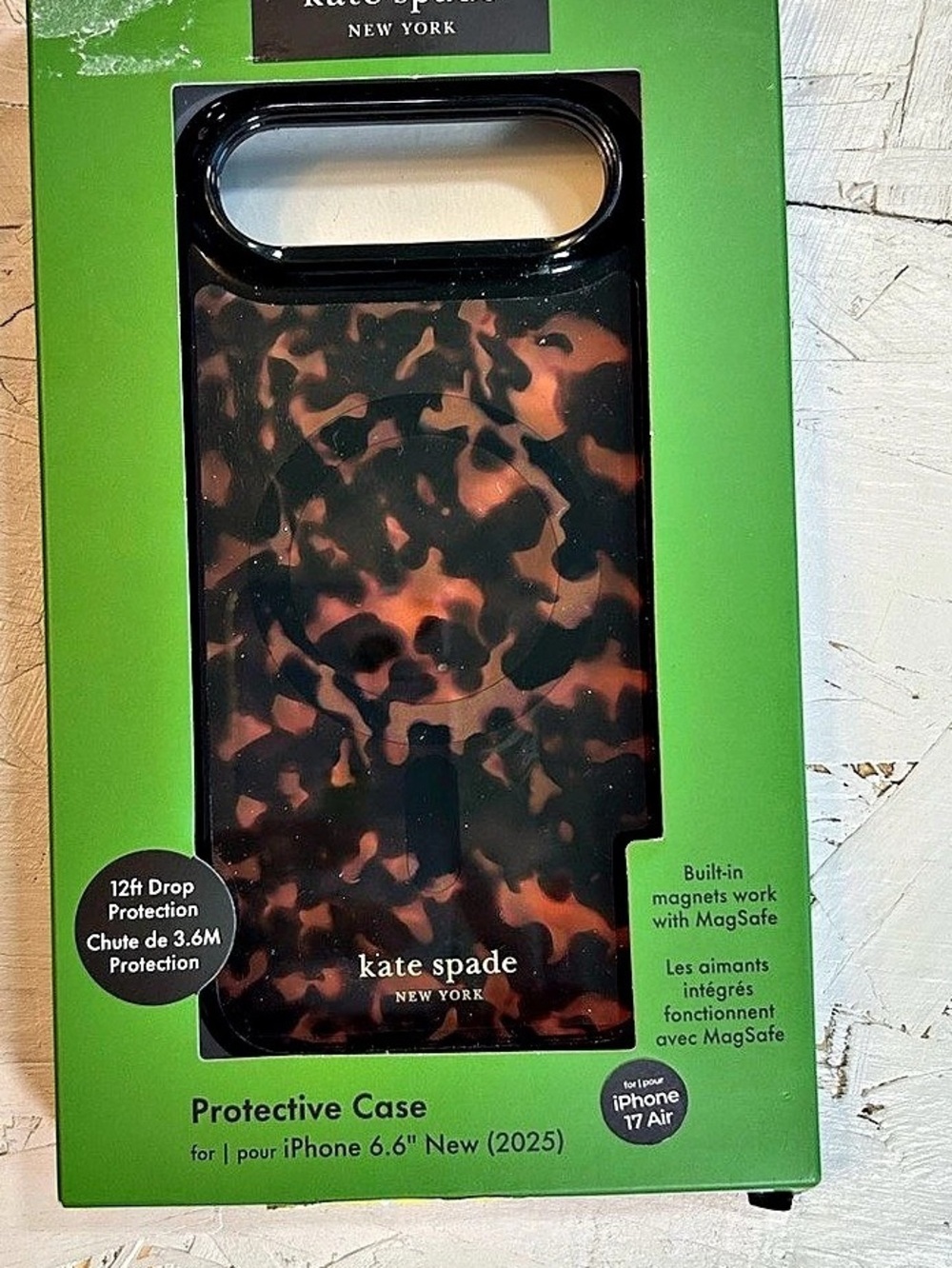 Kate Spade New York Protective Case for iPhone 6.7" (2025) ) Leopard Protective